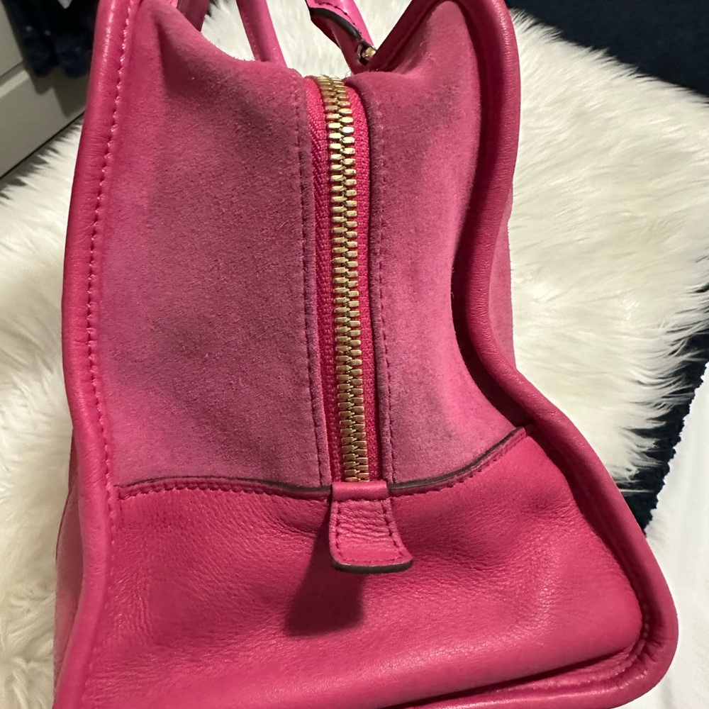 Loewe in Elegant Fuchsia Pink Suede and Leather Women's Handbag Limited Edition - Picture 8 of 15